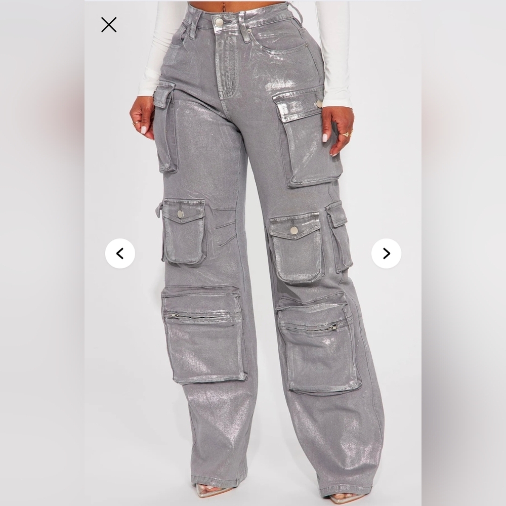 Fashion Nova Time To Shine Silver Foil Cargo Jeans Size 3 Baggy - Picture 1 of 8
